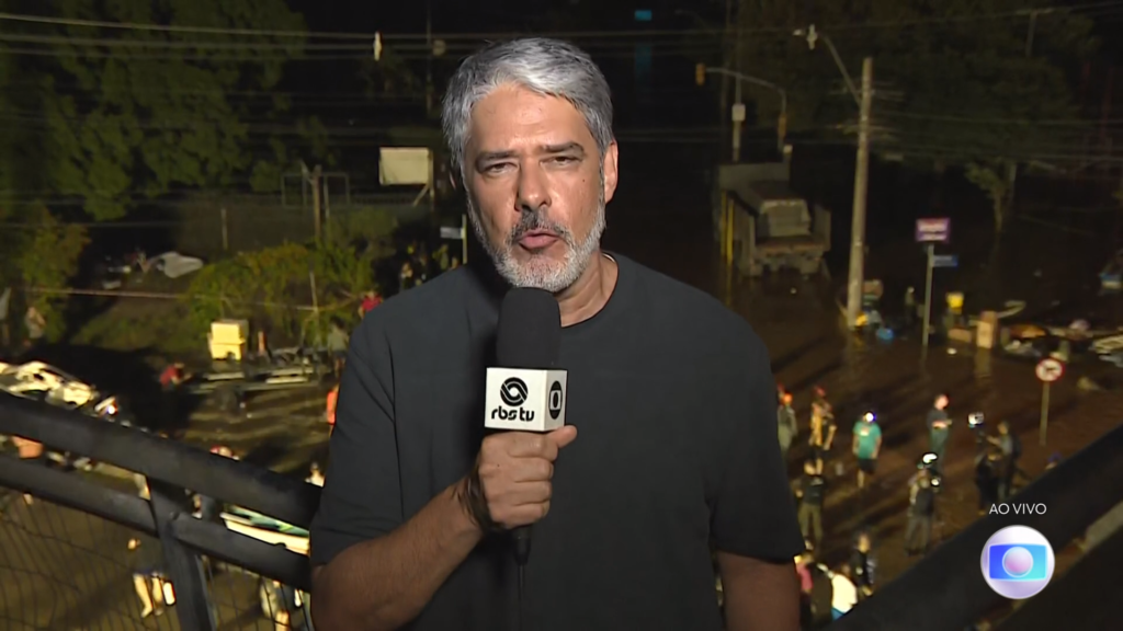 William Bonner, ao vivo de Porto Alegre no Jornal Nacional.