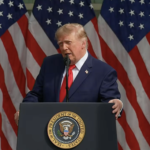 Donald Trump afirma em comício que Estados Unidos conquistaram Groenlândia e Venezuela sem custos