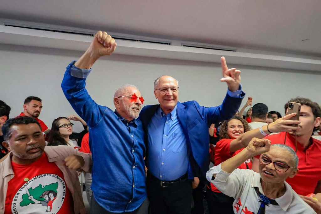 Geraldo Alckmin desponta como favorito para assumir o Ministério da Fazenda no quarto mandato de Lula