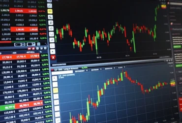 Ibovespa despenca 10% e B3 aciona parada de emergência após reeleição de Lula