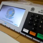 Justiça Eleitoral seleciona urnas eletrônicas para auditoria do segundo turno