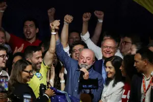 Mercados reagem com forte volatilidade após reeleição presidencial e alta do dólar