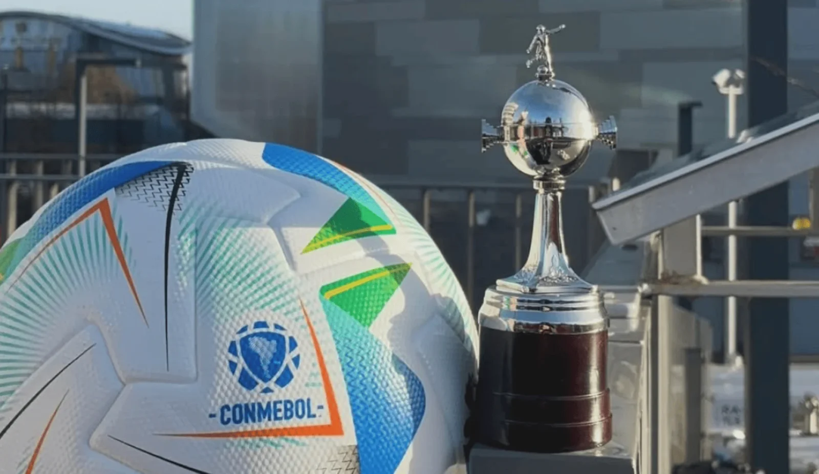 Quanto custa ir a Montevidéu ver a decisão da Libertadores em voos e hotéis