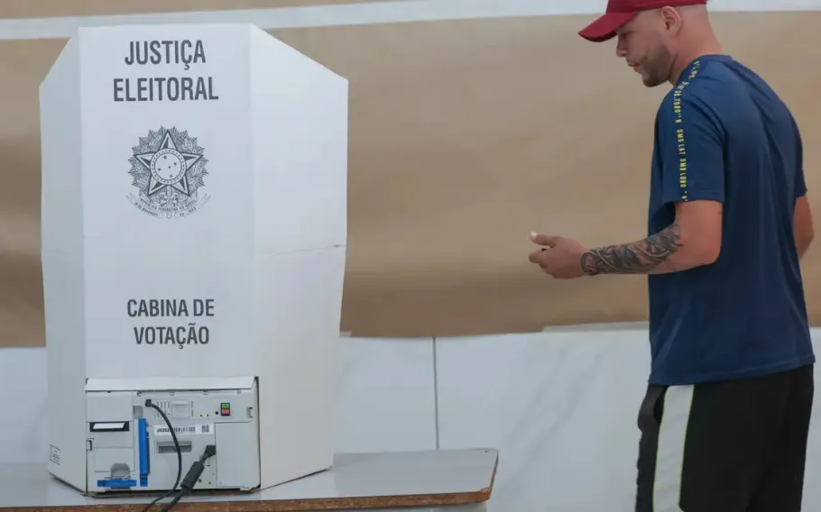 Segundo turno registra menor abstenção em eleições desde 2006 com queda na taxa de faltosos