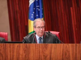 TSE determina monitoramento frequente de dados em redes sociais de políticos